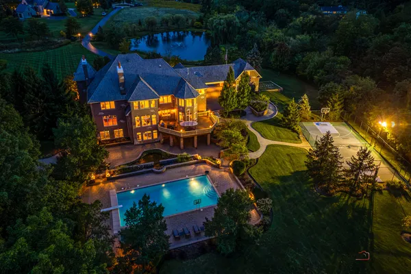 $3,398,000 | 5 Jennifer Court, Barrington, IL 60010