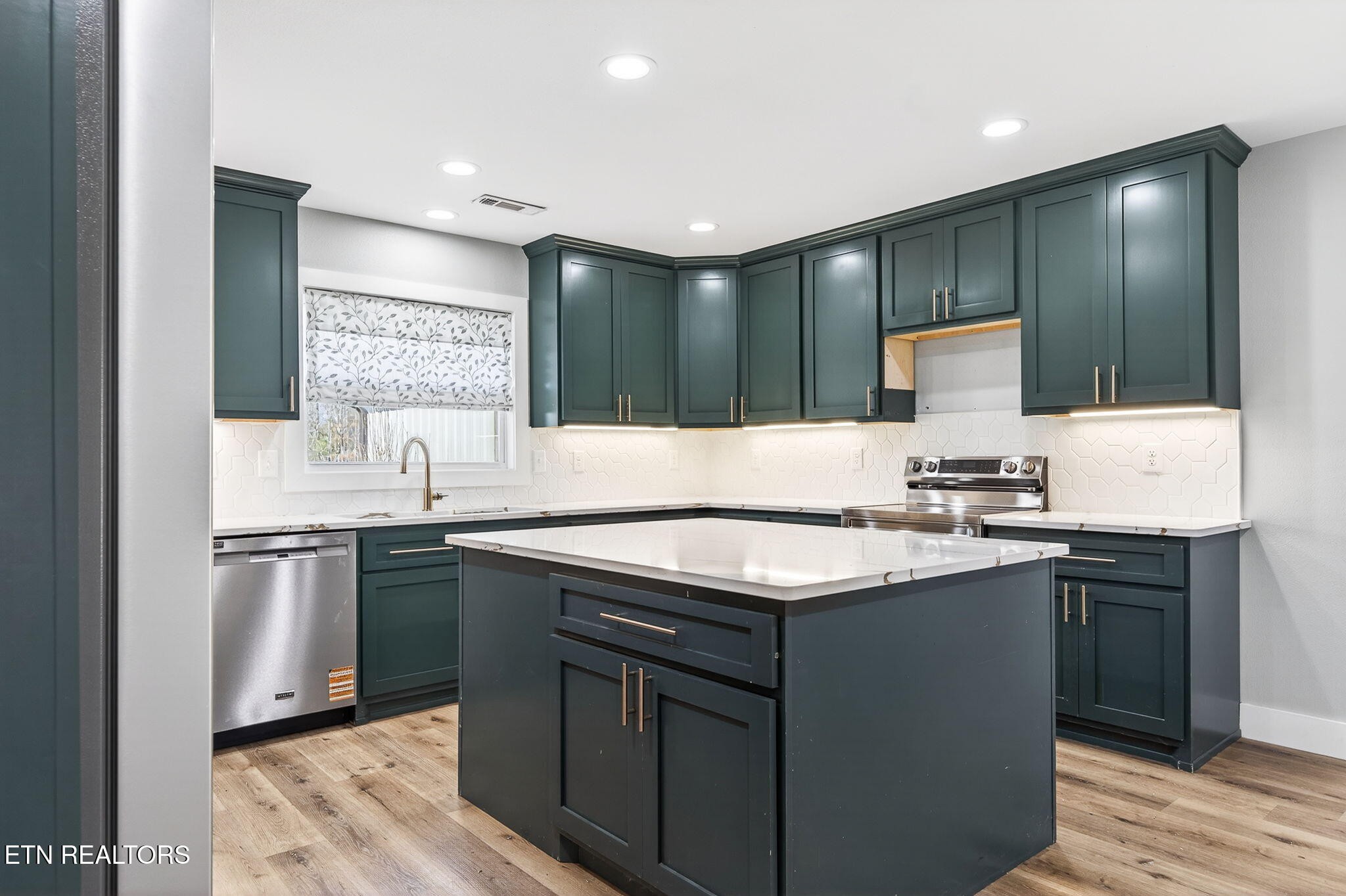 2490 Chestnut Hill Road Crossville, TN 38571 - Photo 15 of 51