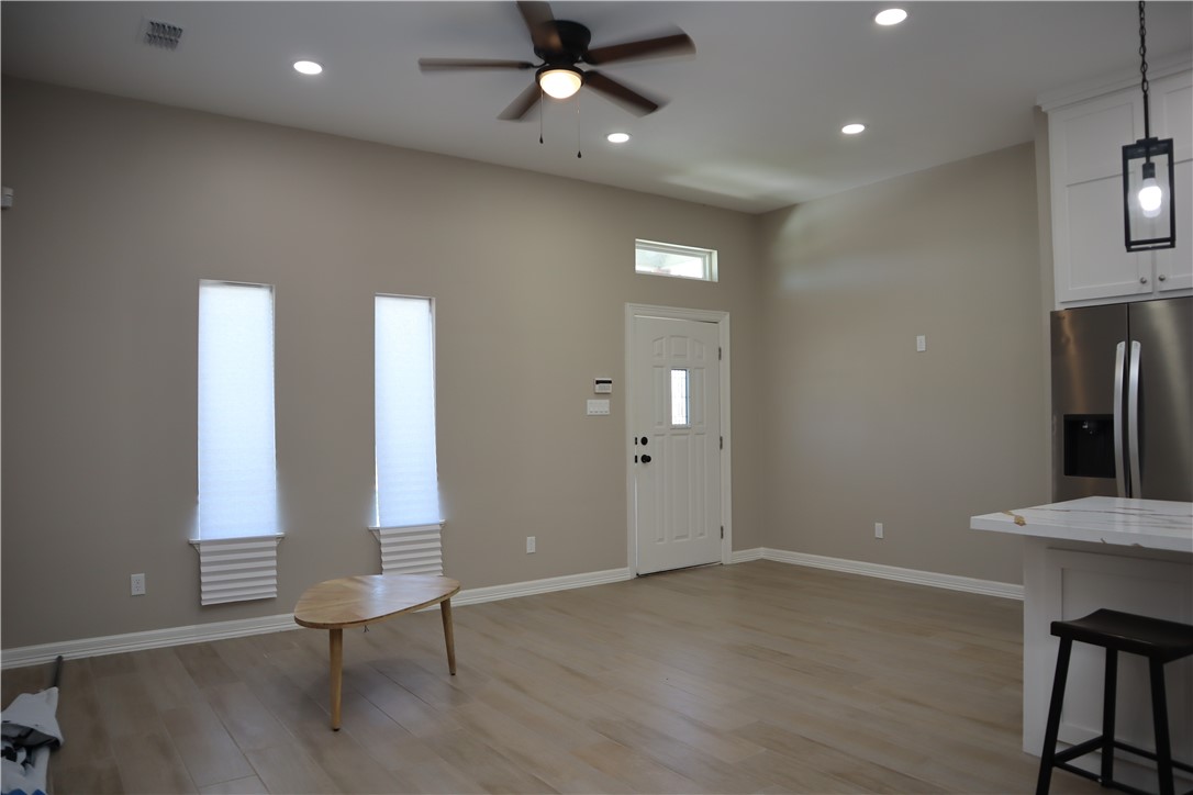 507 West Ragland Avenue Kingsville, TX 78363 - Photo 3 of 11
