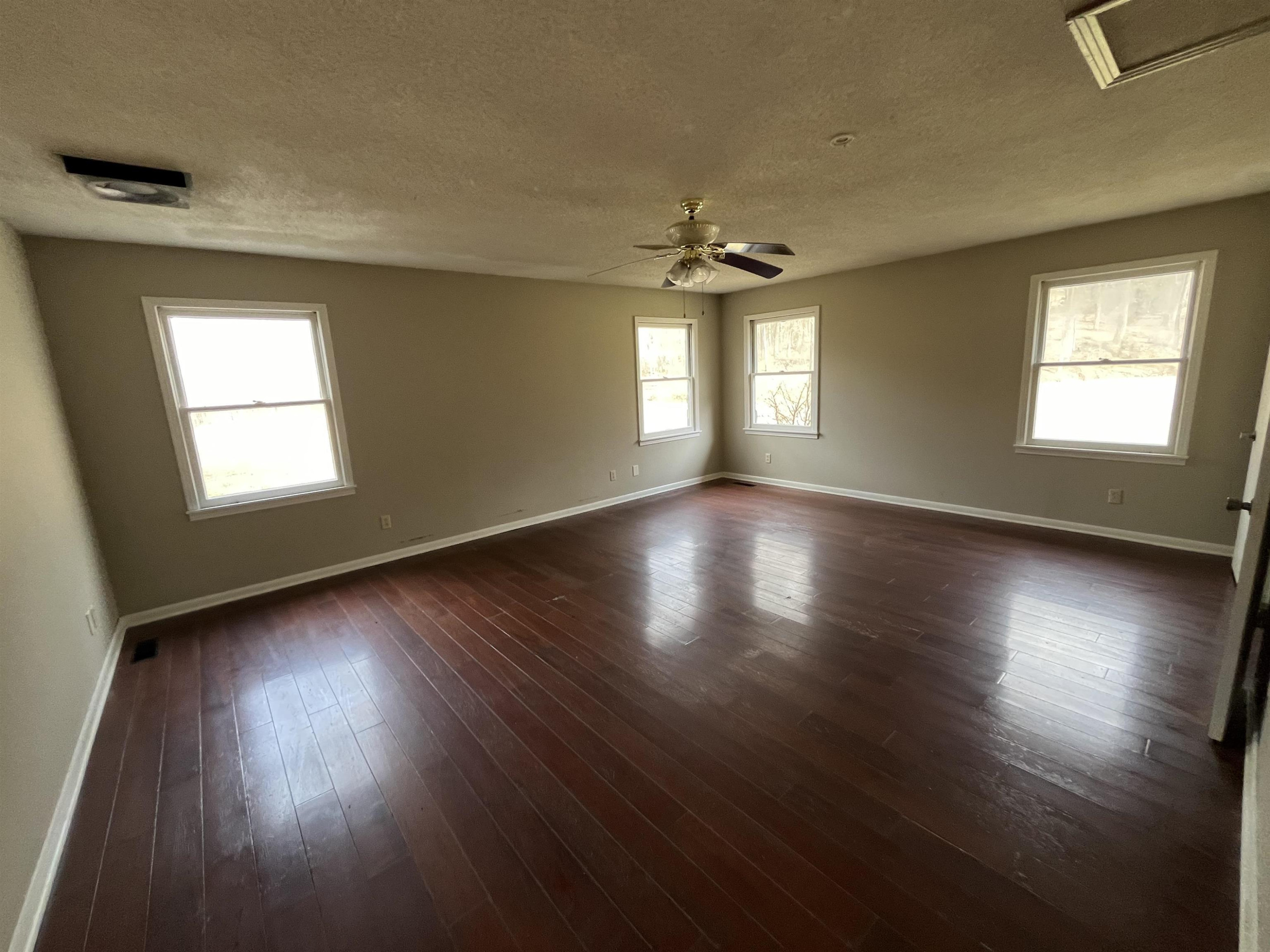1515 Roper Road Bolivar, TN 38008 - Photo 5 of 11 Photo 5