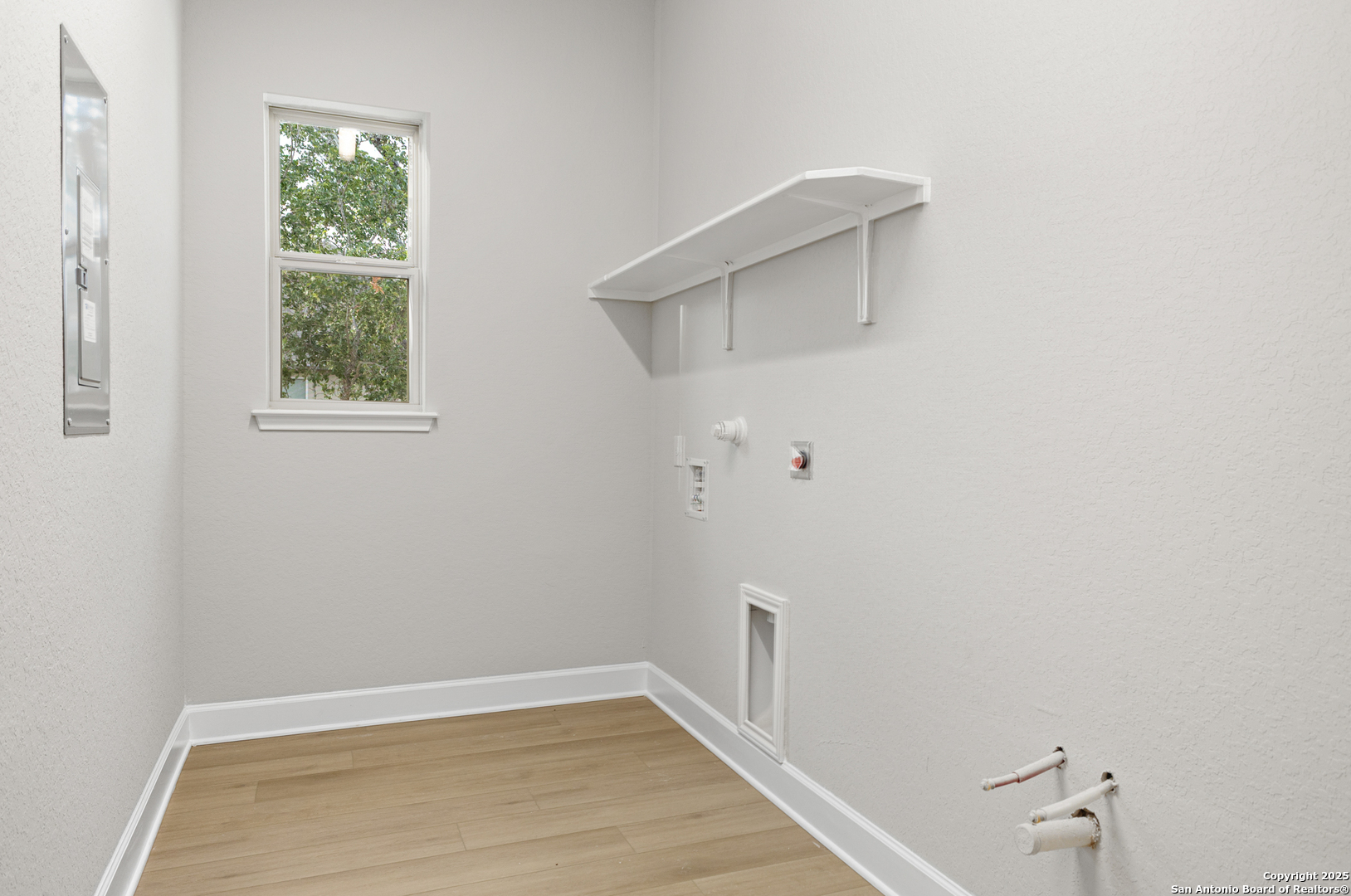 159 Bauer Lane Castroville, TX 78009 - Photo 11 of 32