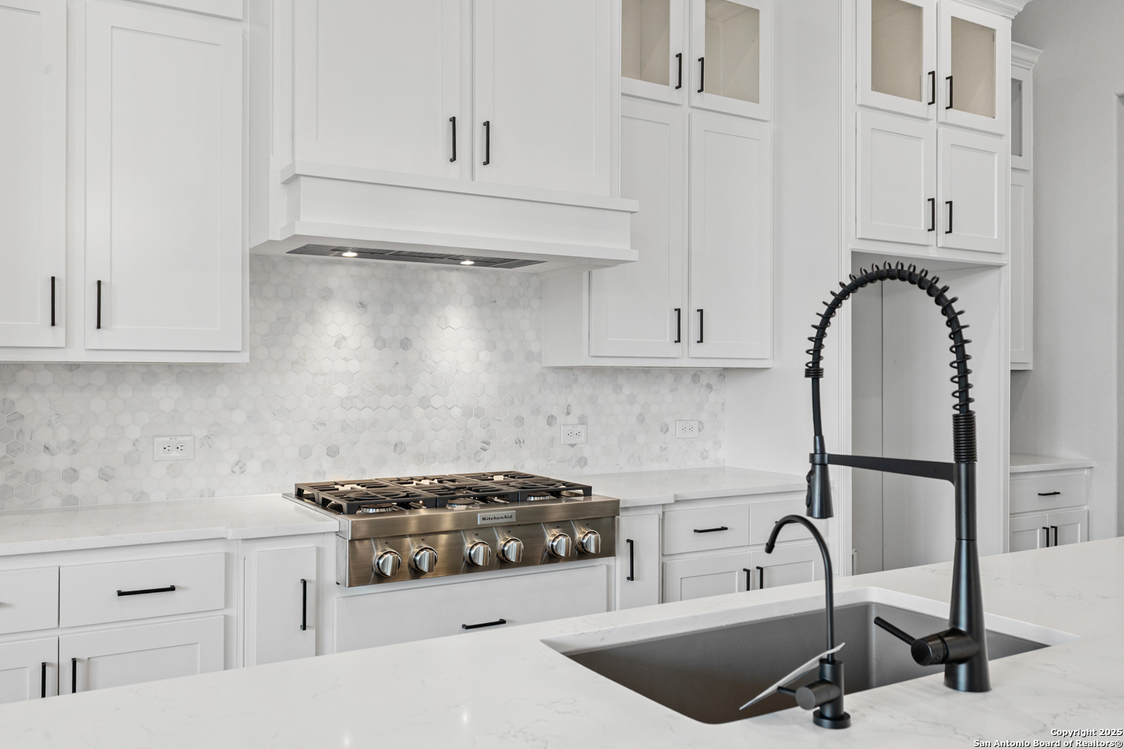 159 Bauer Lane Castroville, TX 78009 - Photo 17 of 32