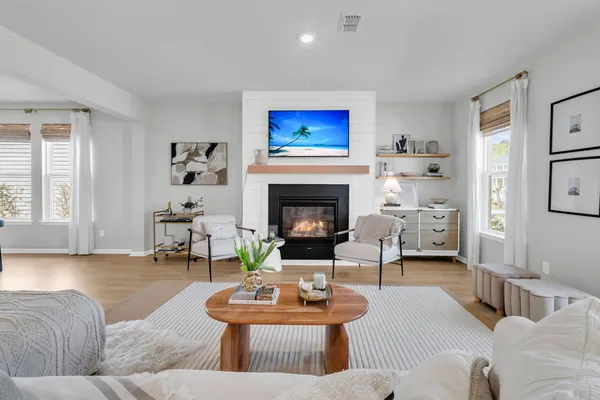 $695,000 | 271 Rowans Creek Drive, Charleston, SC 29492