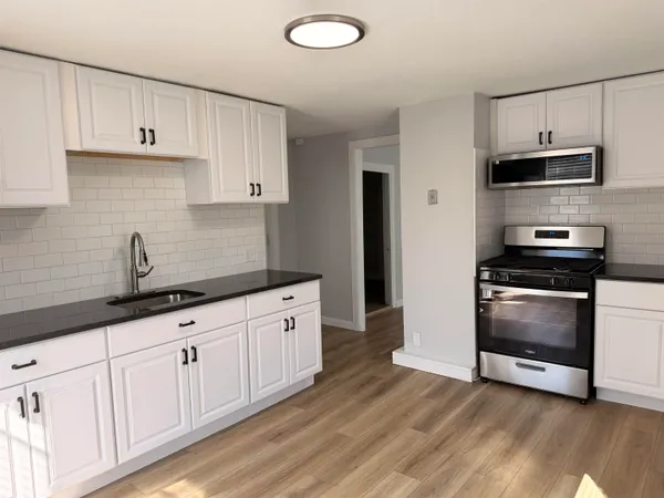 $1,850 | 42 Broadway, Unit 4, Pembroke, NH 03275