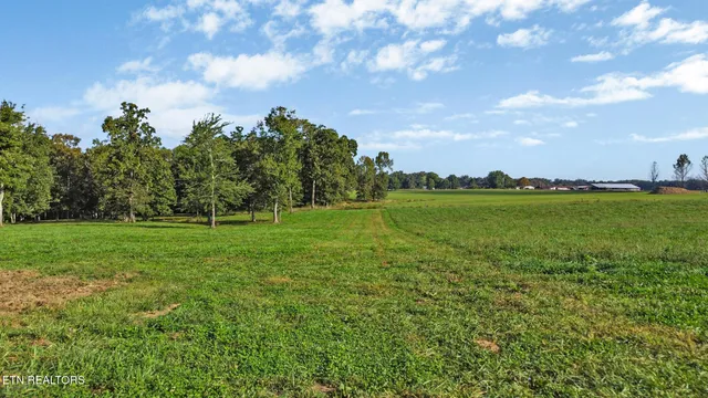 $199,900 | 157 Triple J Trail, Deer Lodge, TN 37726