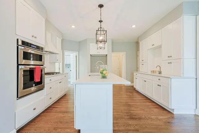 $540,000 | 4809 North Lakewood Drive, St. Joseph, MO 64506