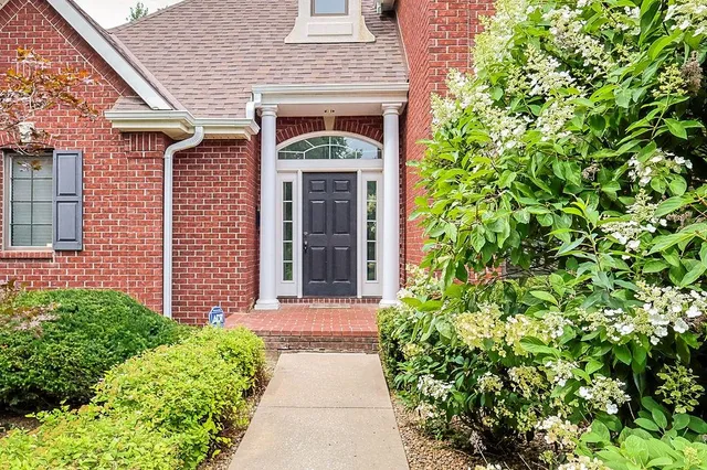 $540,000 | 4809 North Lakewood Drive, St. Joseph, MO 64506