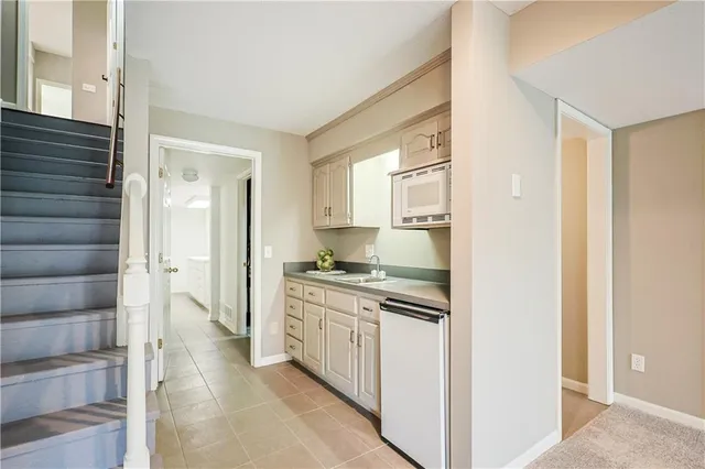 $540,000 | 4809 North Lakewood Drive, St. Joseph, MO 64506