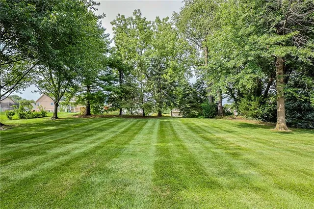 $540,000 | 4809 North Lakewood Drive, St. Joseph, MO 64506