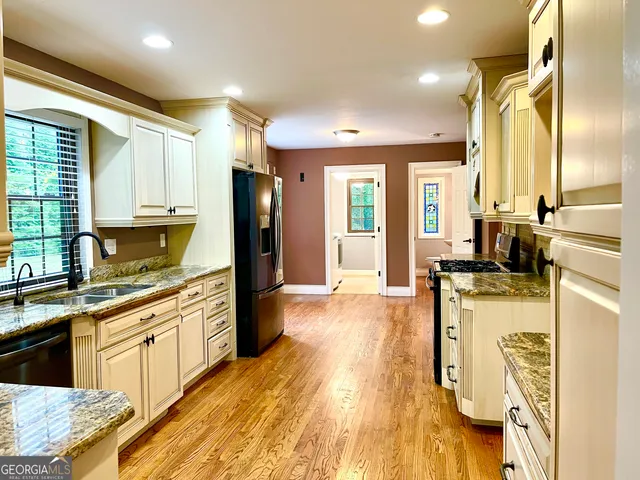 $3,150 | 4059 Charleston Court Southeast, Smyrna, GA 30080