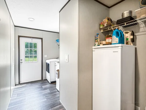 $400,000 | 1047 Jimbob Lane, New Ulm, TX 78950