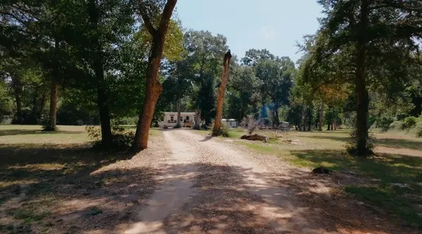 $400,000 | 1047 Jimbob Lane, New Ulm, TX 78950