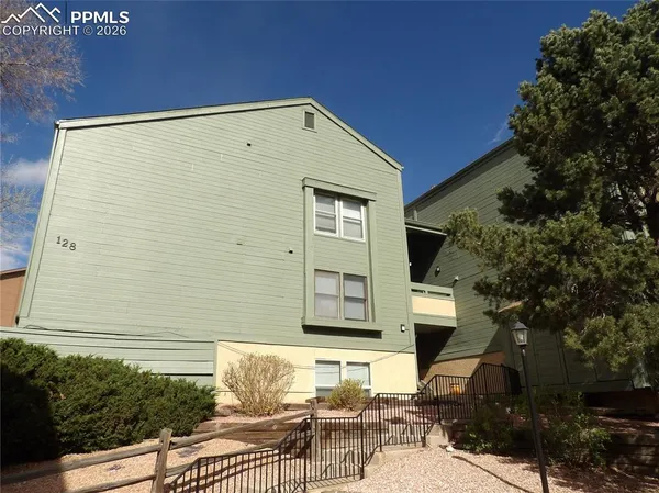 $244,900 | 128 West Rockrimmon Boulevard, Unit 201, Colorado Springs, CO 80919