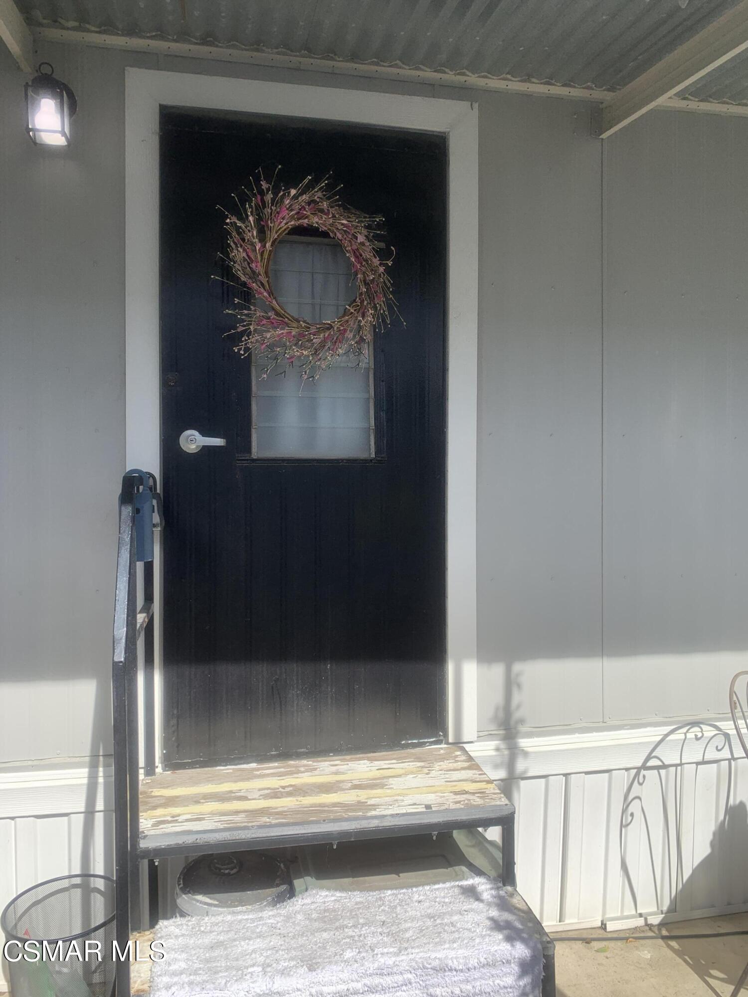 4381 Cochran Street, Unit 10 Simi Valley, CA 93063 - Photo 4 of 32