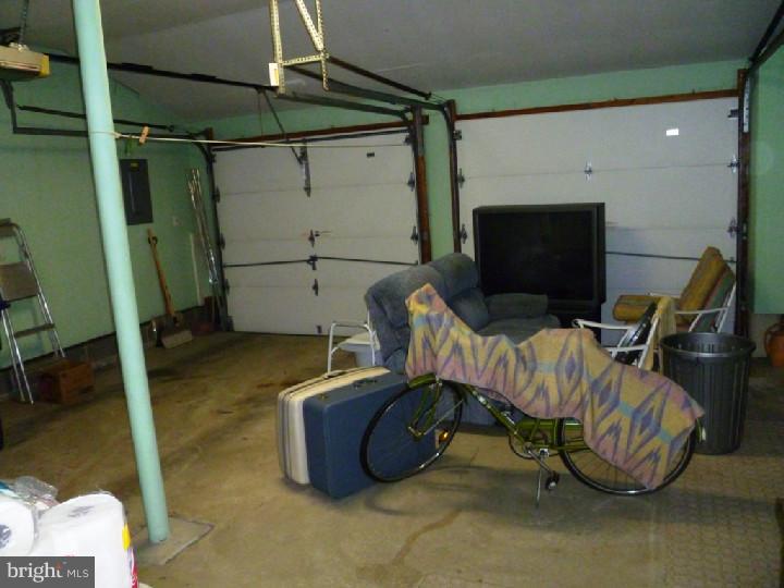 3 Midwood Road Evesham, NJ 08053 - Photo 23 of 25 Garage