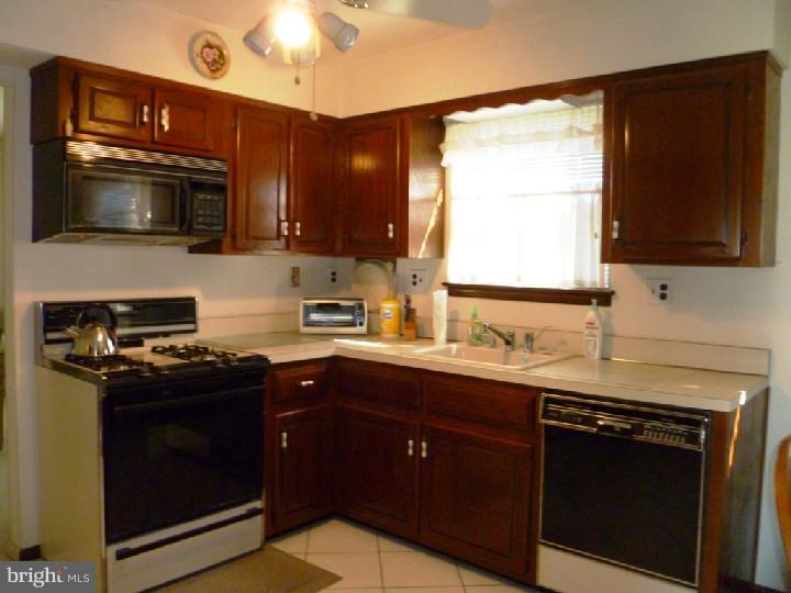 3 Midwood Road Evesham, NJ 08053 - Photo 7 of 25