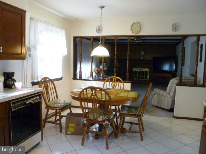3 Midwood Road Evesham, NJ 08053 - Photo 9 of 25 Kitchen