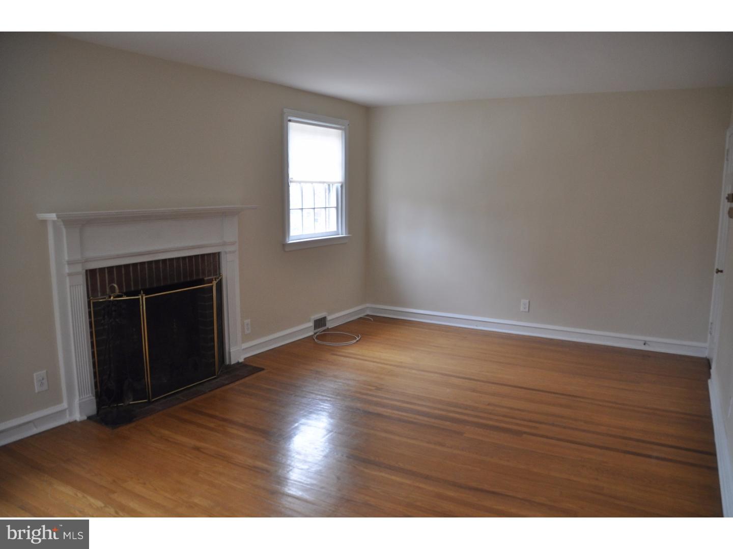 1618 Earlington Road Havertown, PA 19083 - Photo 4 of 21 Living Room