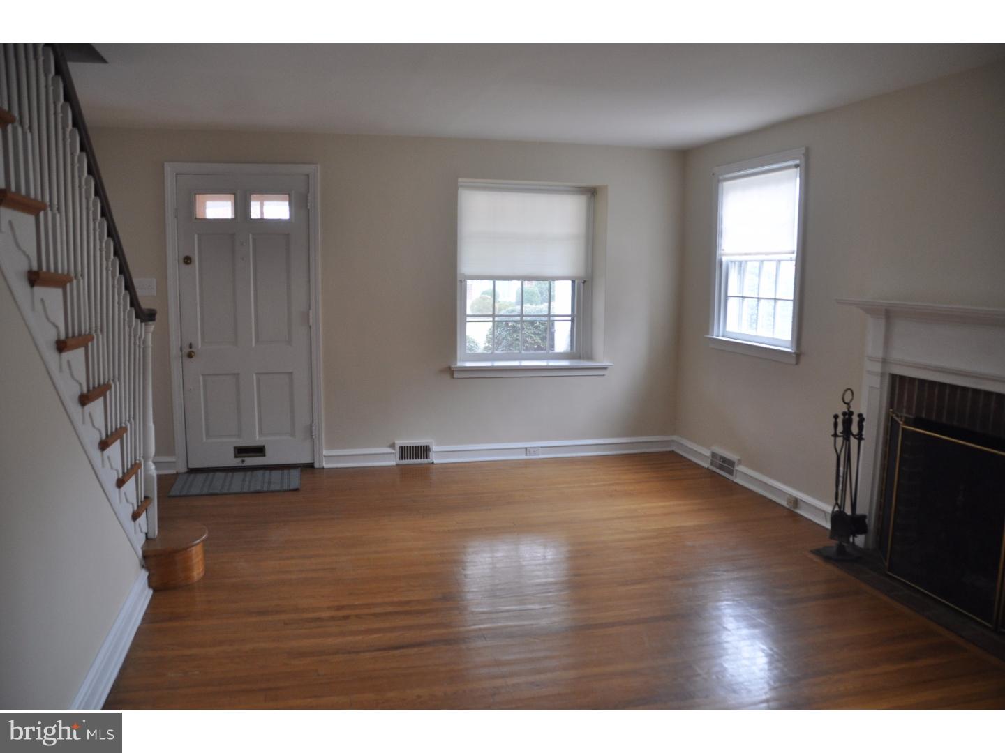 1618 Earlington Road Havertown, PA 19083 - Photo 5 of 21 Living Room