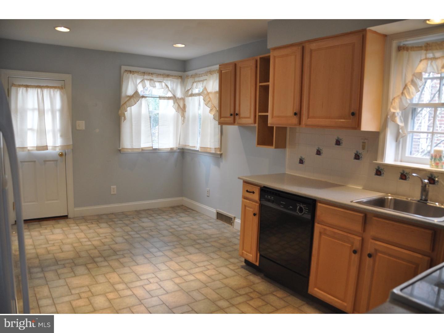 1618 Earlington Road Havertown, PA 19083 - Photo 10 of 21 Kitchen