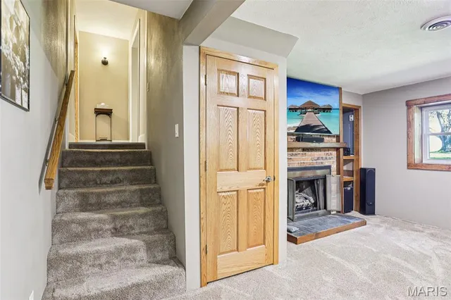 $397,500 | 16010 Lemon Lane, Butler, IL 62015