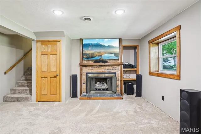 $397,500 | 16010 Lemon Lane, Butler, IL 62015