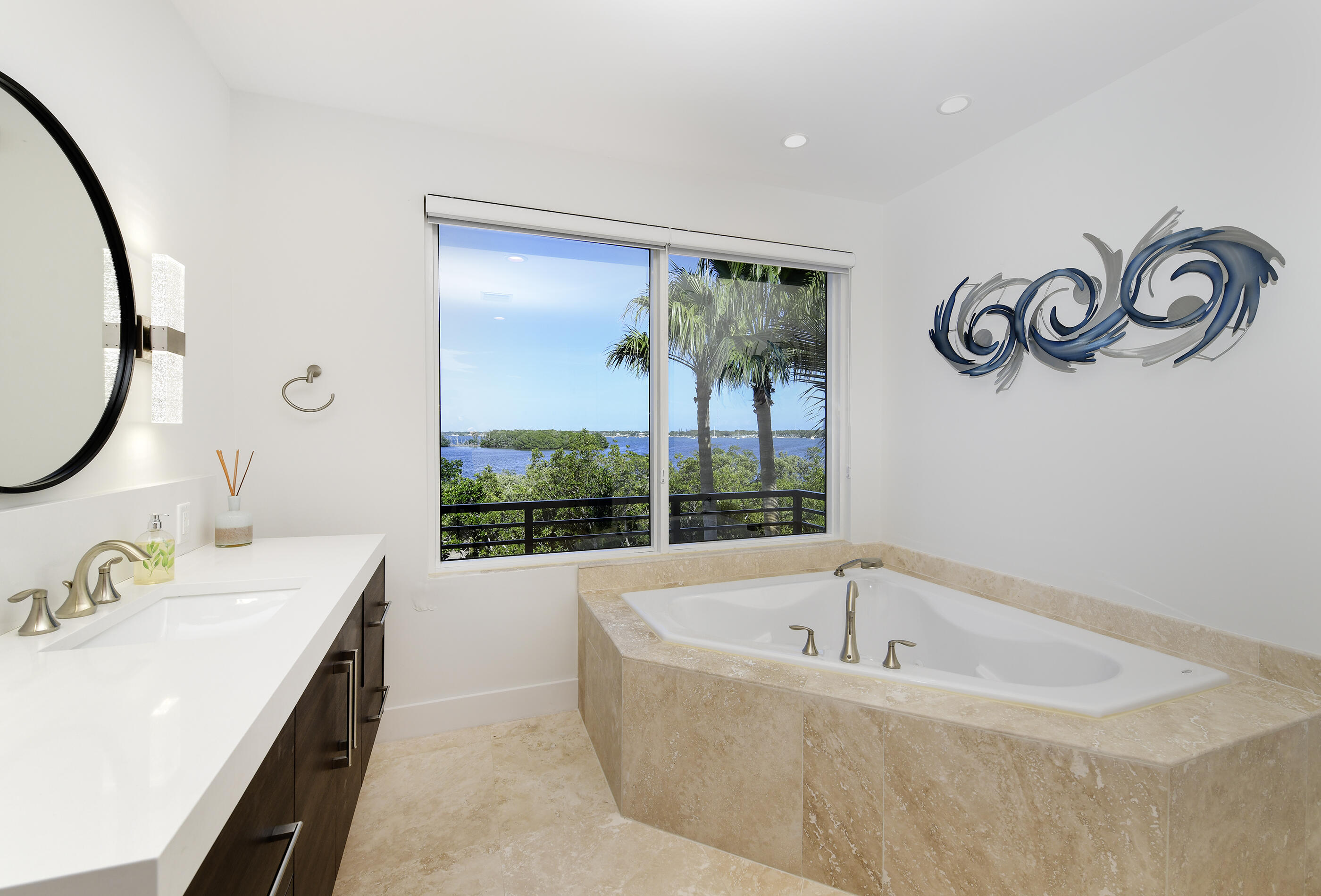 49 Mutiny Place Key Largo, FL 33037 - Photo 21 of 43 primary bath