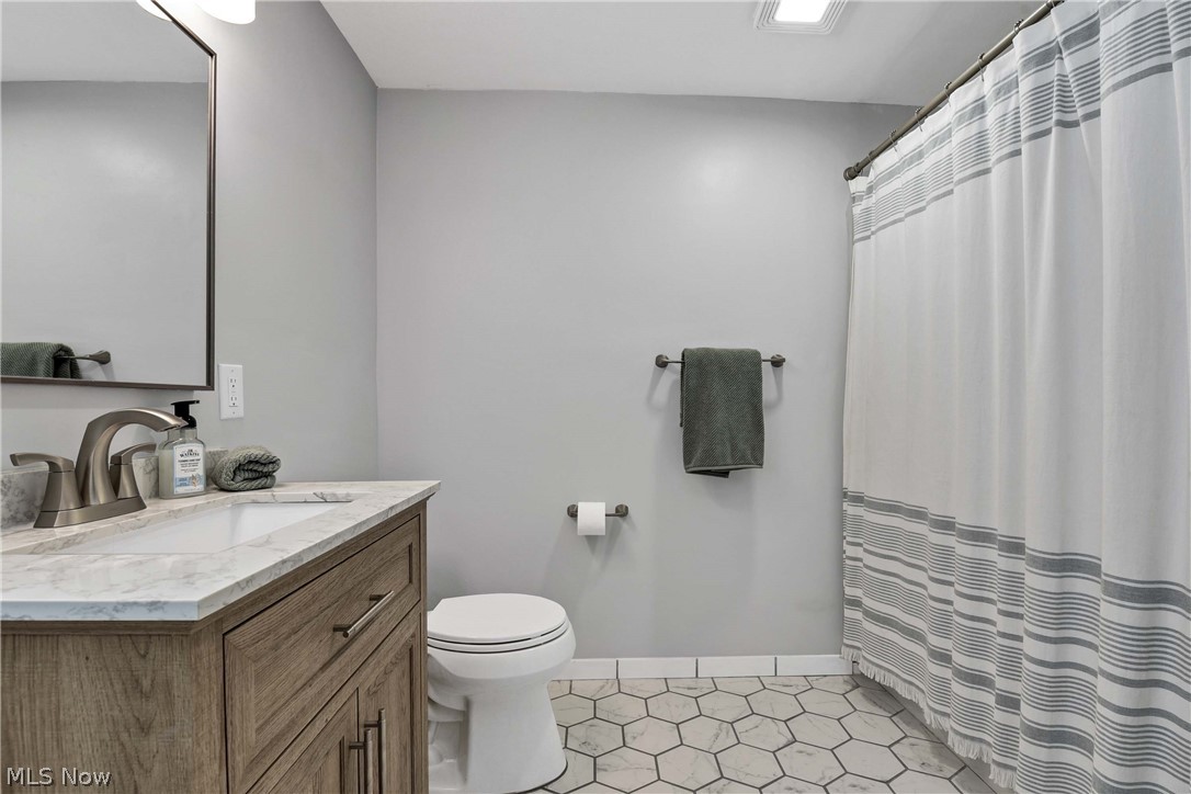 32207 Lake Road Avon Lake, OH 44012 - Photo 30 of 42 Gallery Image 30