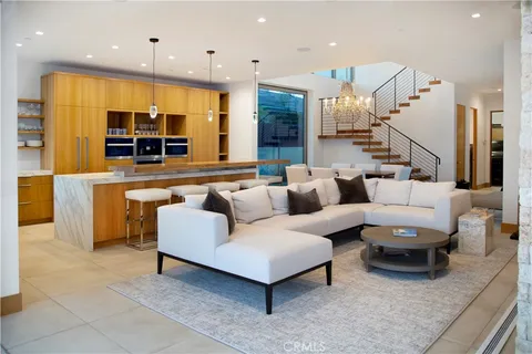 $40,000 | 2010 Calle De Los Alamos, San Clemente, CA 92672