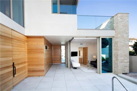 $40,000 | 2010 Calle De Los Alamos, San Clemente, CA 92672