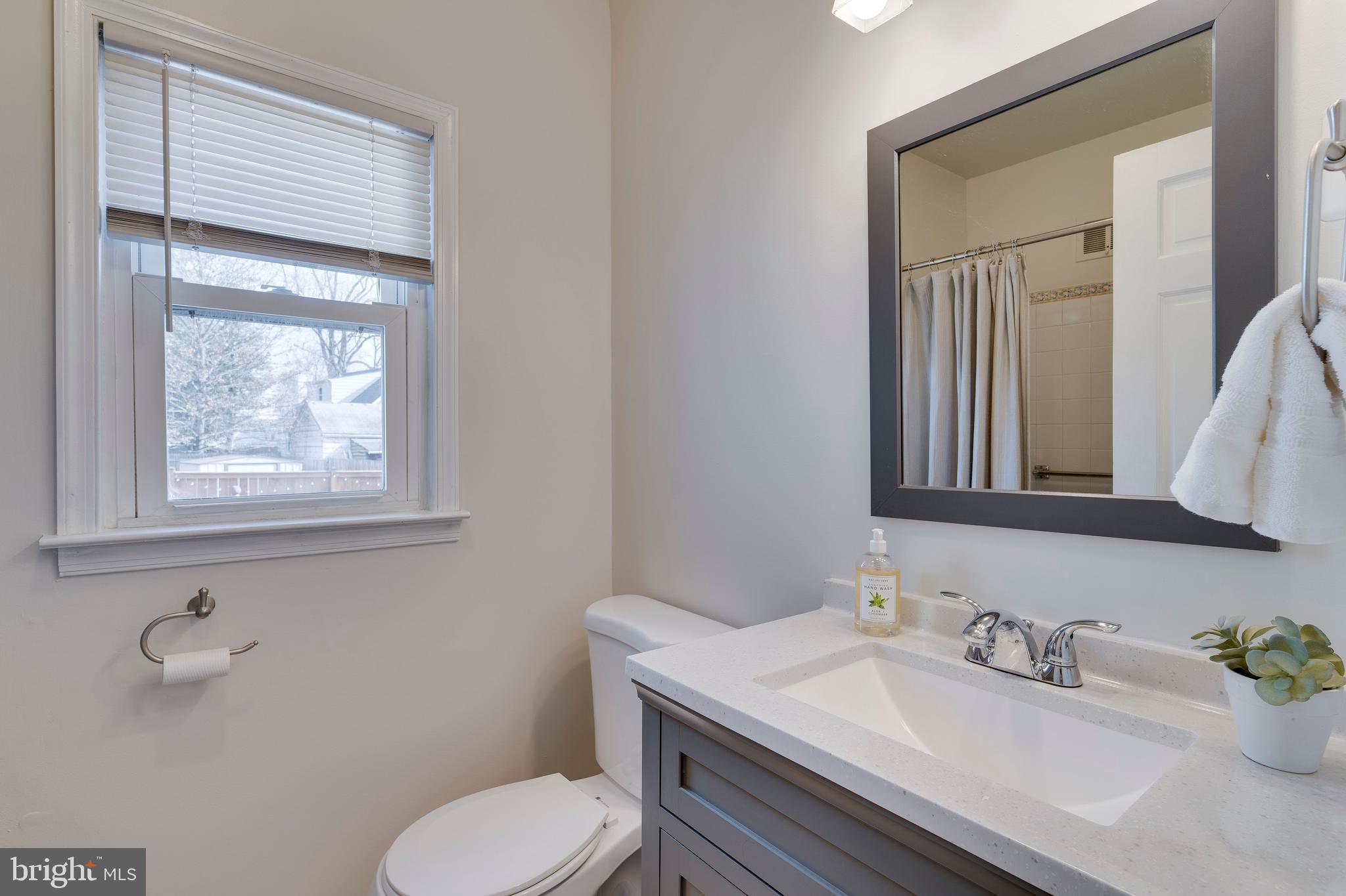8121 Old Georgetown Road Bethesda, MD 20814 - Photo 19 of 41