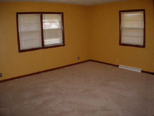 925 North Alpine Road Rockford, IL 61107 - Photo 6 of 6 an empty room with a window