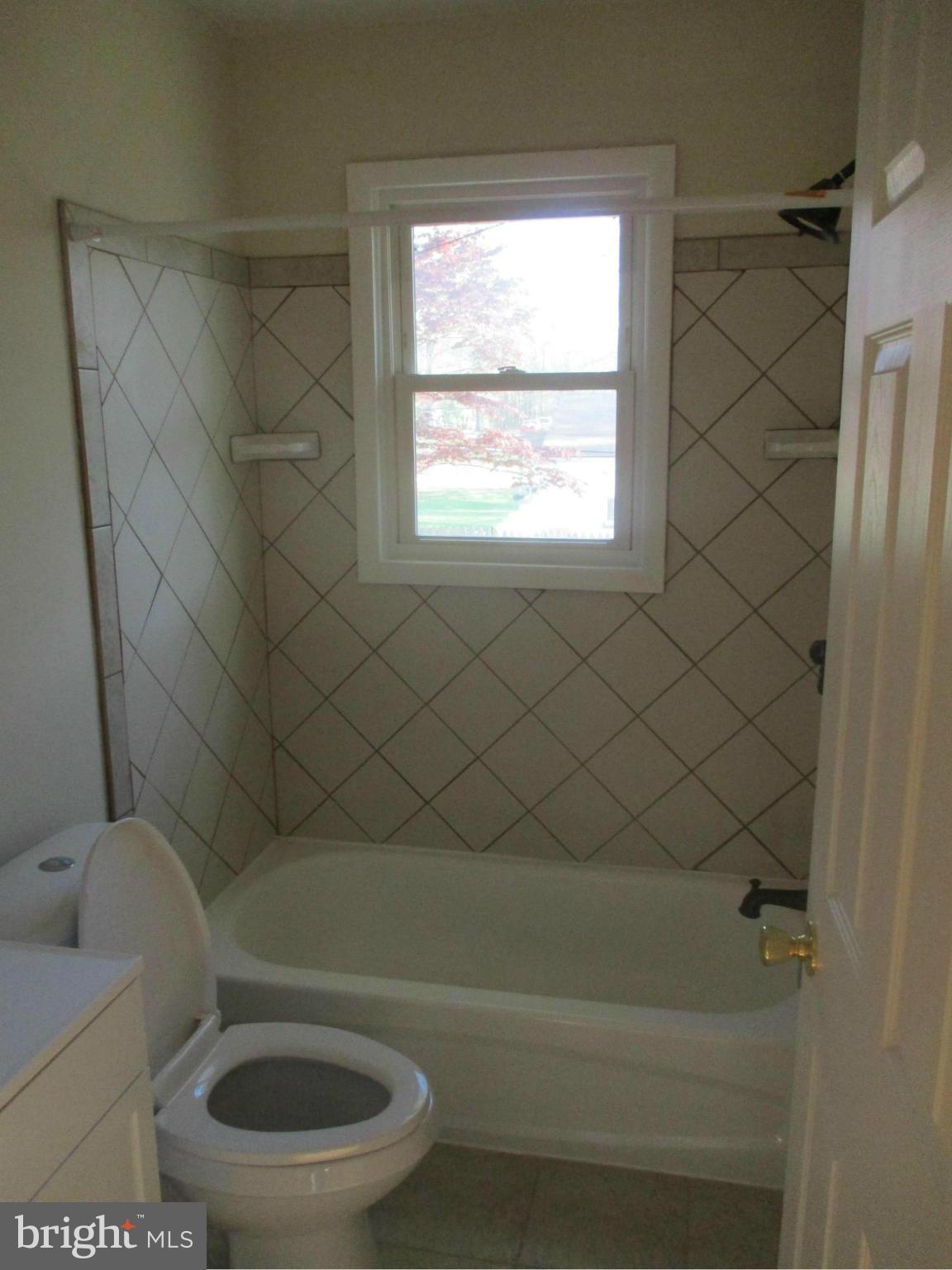 5795 Bumpy Oak Road La Plata, MD 20646 - Photo 17 of 28 Bath