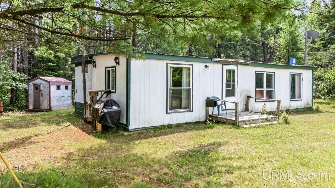 N10041 County Road 577 Daggett, MI 49821 - Photo 6 of 22