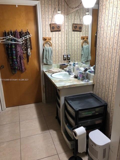 1516 Southwest 91st Street Gainesville, FL 32607 - Photo 12 of 20 Gallery Image 12