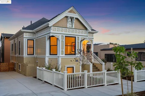 $1,599,000 | 4440 Howe Street, Oakland, CA 94611
