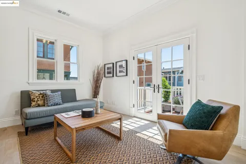 $1,599,000 | 4440 Howe Street, Oakland, CA 94611