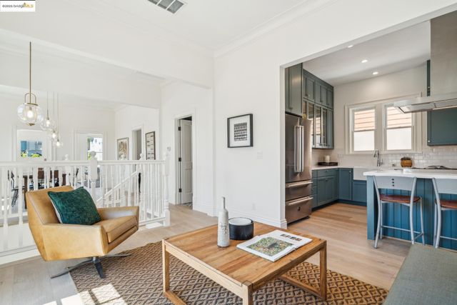 $1,599,000 | 4440 Howe Street, Oakland, CA 94611