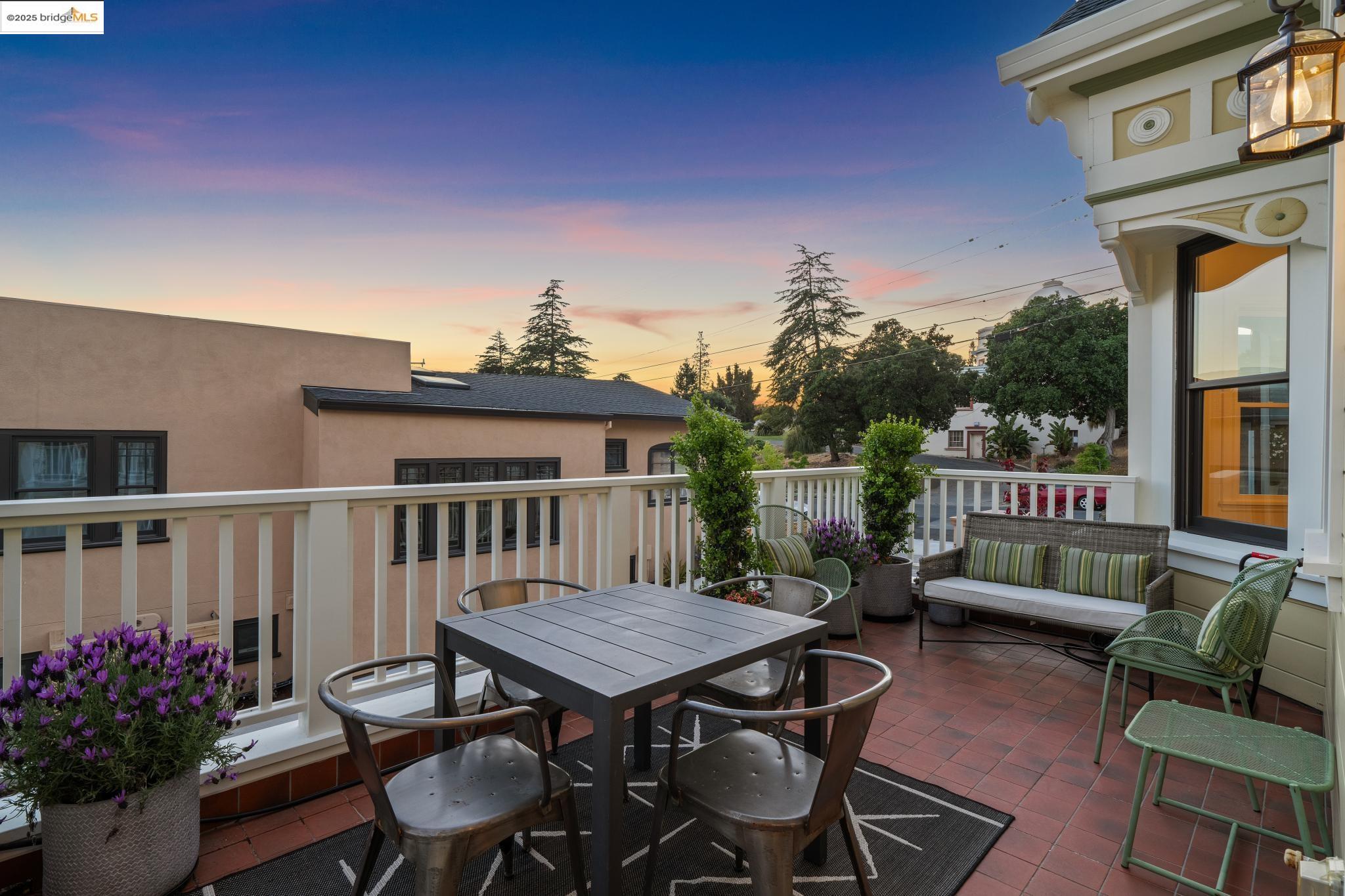 4440 Howe Street Oakland, CA 94611 - Photo 21 of 57