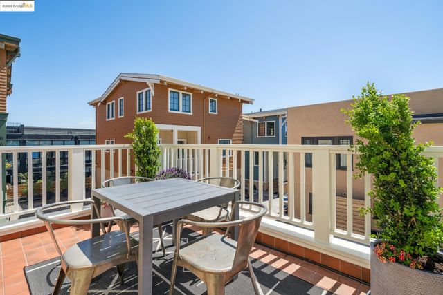 $1,599,000 | 4440 Howe Street, Oakland, CA 94611