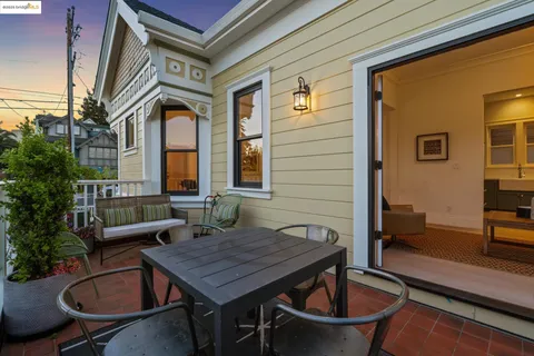$1,599,000 | 4440 Howe Street, Oakland, CA 94611
