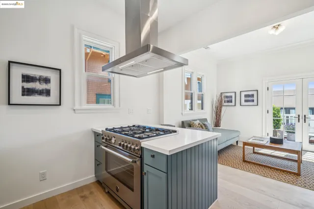 $1,599,000 | 4440 Howe Street, Oakland, CA 94611