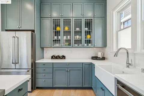 $1,599,000 | 4440 Howe Street, Oakland, CA 94611