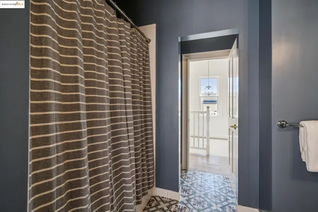 $1,599,000 | 4440 Howe Street, Oakland, CA 94611