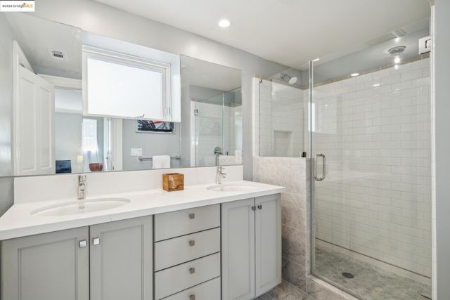 $1,599,000 | 4440 Howe Street, Oakland, CA 94611