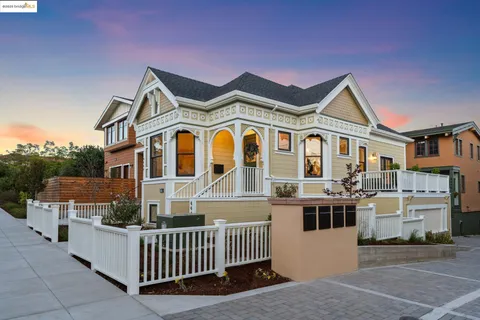 $1,599,000 | 4440 Howe Street, Oakland, CA 94611