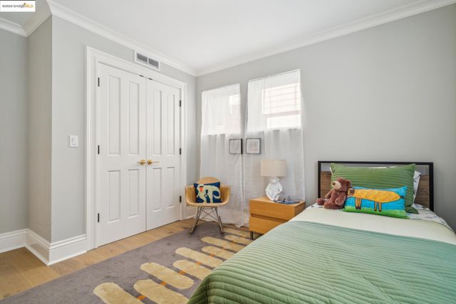 $1,599,000 | 4440 Howe Street, Oakland, CA 94611