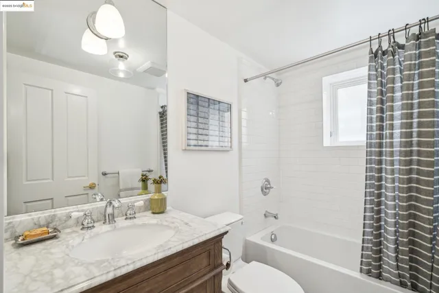 $1,599,000 | 4440 Howe Street, Oakland, CA 94611