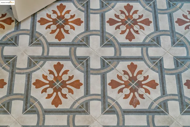 $1,599,000 | 4440 Howe Street, Oakland, CA 94611