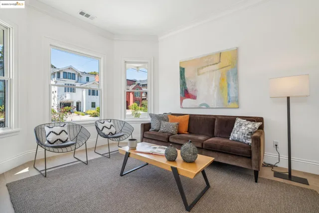 $1,599,000 | 4440 Howe Street, Oakland, CA 94611